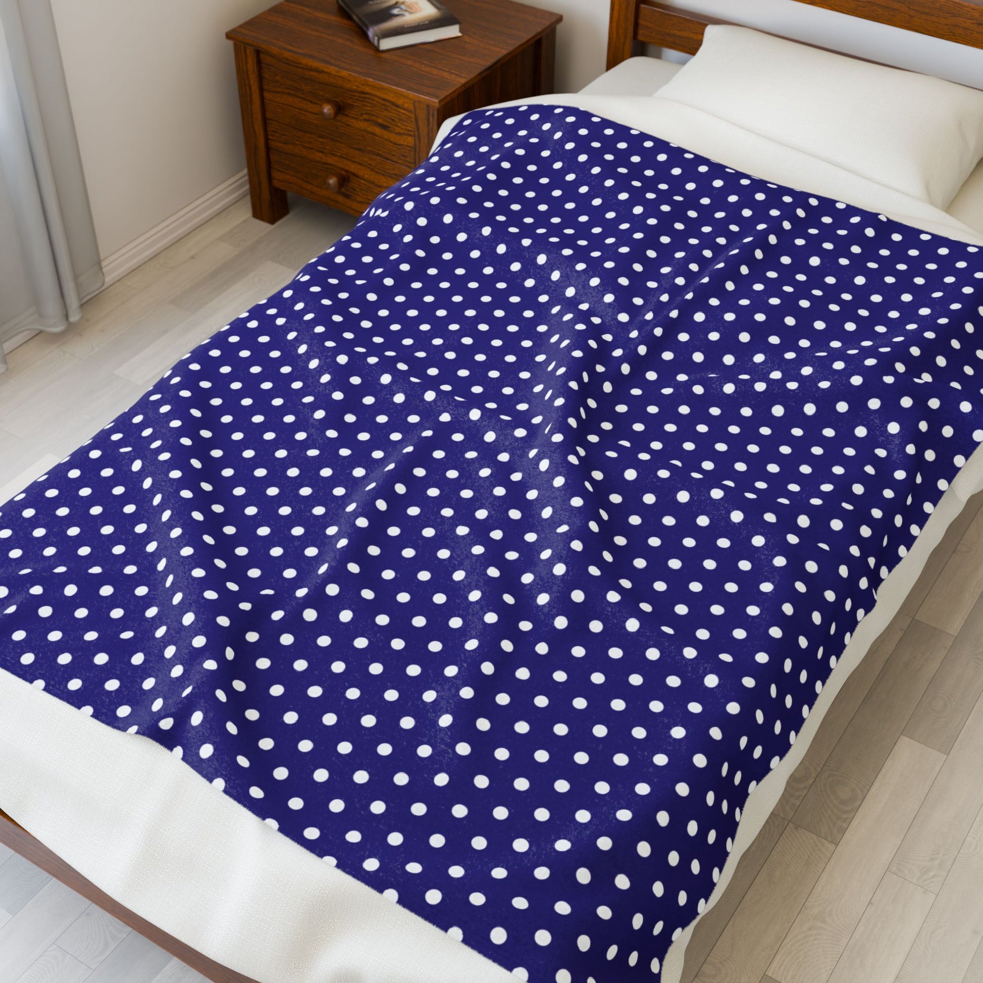 Cozy Royal Blue & White Polka Dot Velveteen Plush Blanket