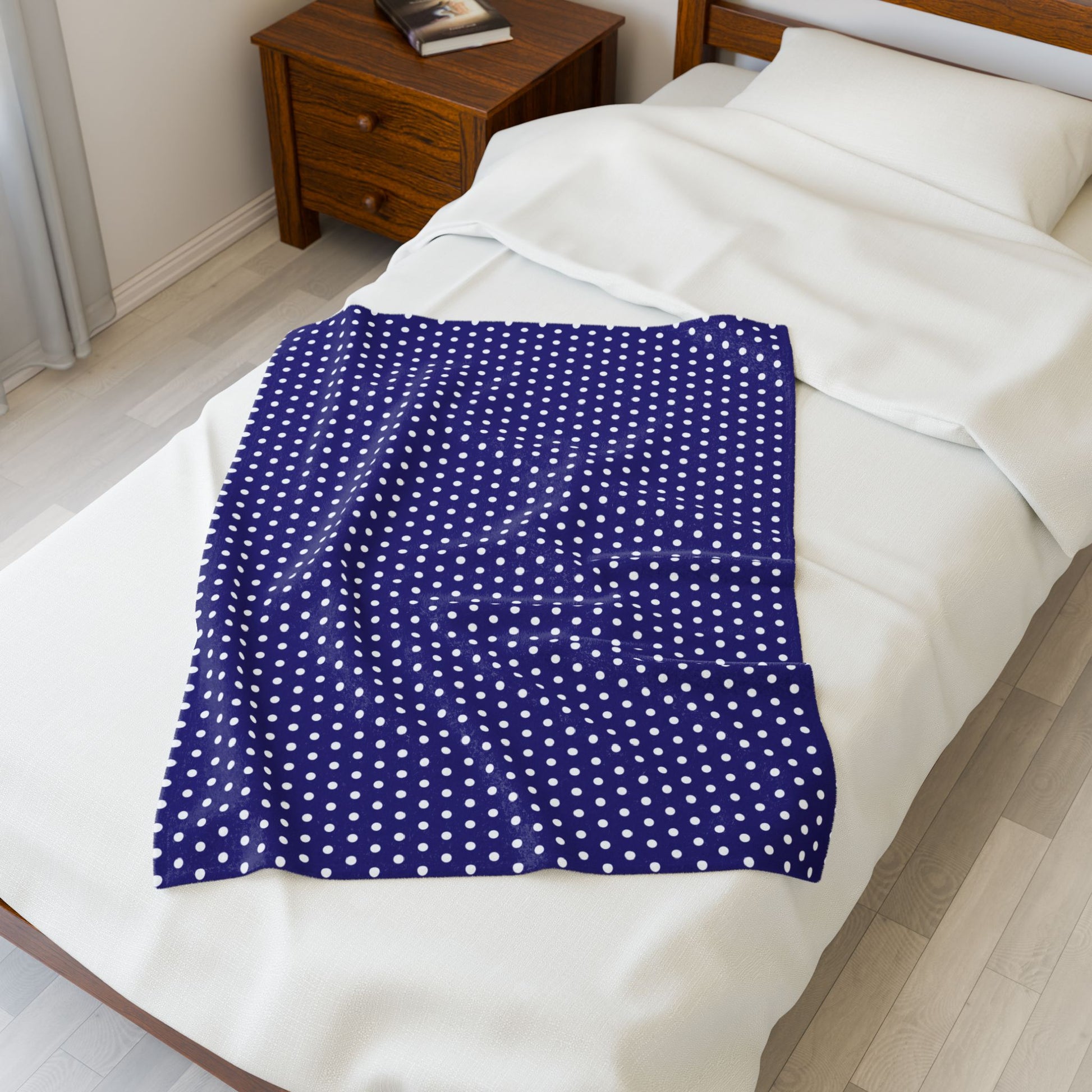 Cozy Royal Blue & White Polka Dot Velveteen Plush Blanket