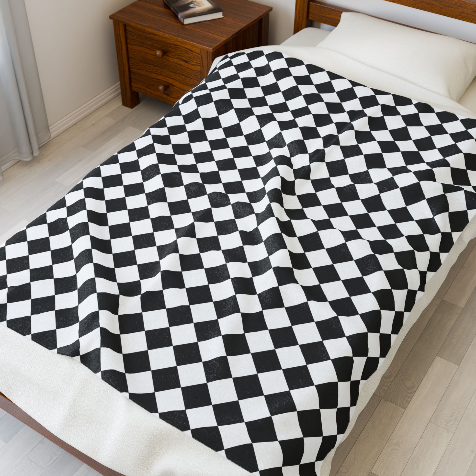 Cozy Black & White Checkered Velveteen Plush Blanket